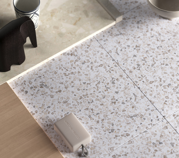COMPAC, COMPACSURFACES, COMPAC THE SURFACE COMPANY, PETRA, WHITE CHIP